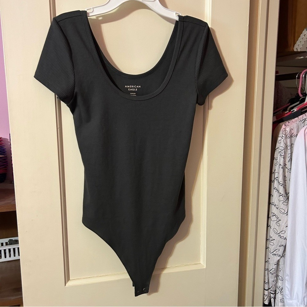 American Eagle Dark Charcoal Ribbed Scoop Neck Bodysuit - Picture 3 of 8